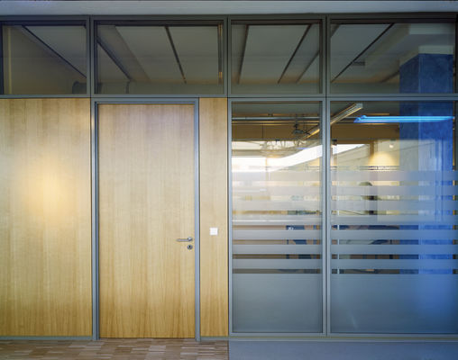 ভালো দাম Folding Interior Office Glass Partition Wall with Sound Insulation 30-42dB 108mm/90mm Thickness and Up to 3000mm Height অনলাইন