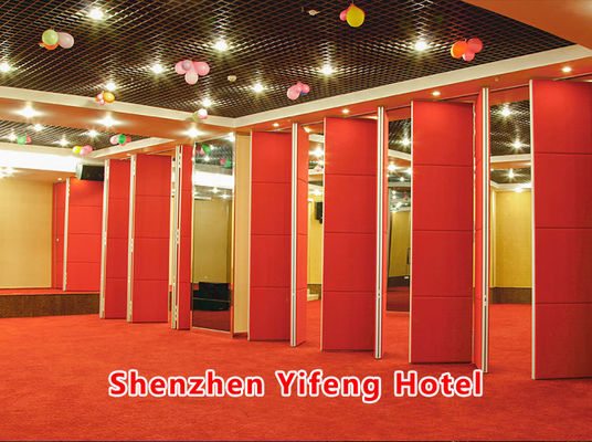 ভালো দাম Folding Glass Partition with Sound Insulation 30-42dB and Customizable Design for Easy Installation অনলাইন