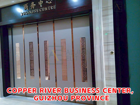 ভালো দাম গ্লাস ফিনিশ সহ স্লাইডিং অ্যাকোস্টিক পার্টিশন ওয়াল সিস্টেম কাস্টমাইজযোগ্য মাত্রা এবং OEM ও ODM ডিজাইন অনলাইন